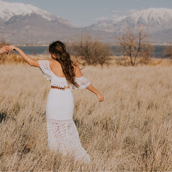 White 2 piece dress - Picture 2 of 3